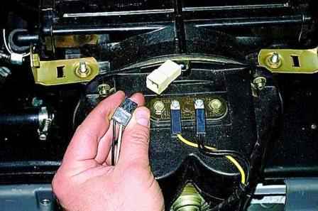 Reparación del calentador adicional del automóvil Gazelle