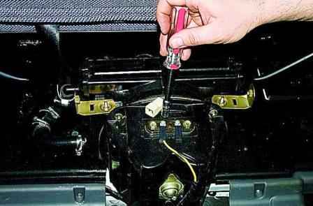 Reparación del calentador adicional del automóvil Gazelle