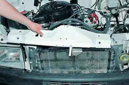 How to remove the Gazelle grille and upper grille panel