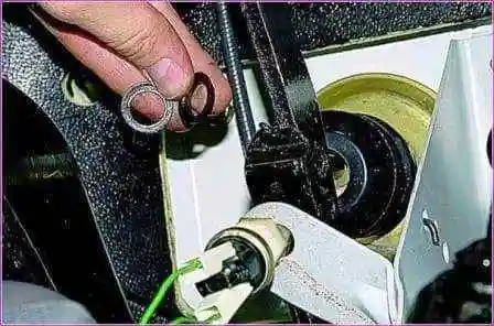 Замена вакуумного усилителя тормозов автомобиля Газель 