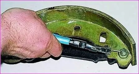 Как заменить тормозной барабан и колодки задних колес Газель