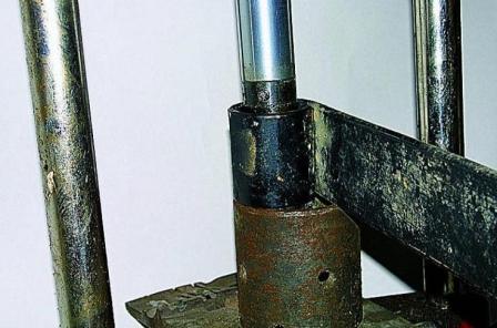 Газель автокөлігінің алдыңғы серіппесін алу, бөлшектеу