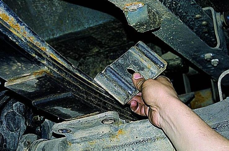 Снятие, установка и ремонт задней рессоры автомобиля Газель