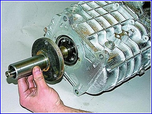 How to disassemble and assemble a Gazelle gearbox