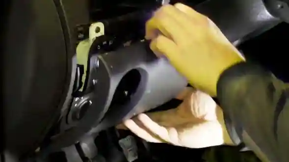 Снятие и установка комбинации приборов