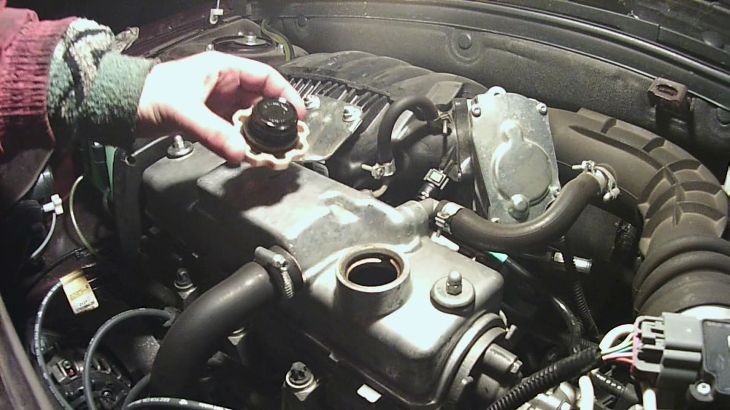 Как заменить масло и фильтр двигателя Лада Гранта