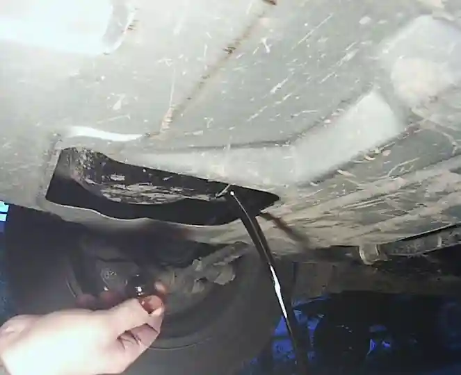 Как заменить масло и фильтр двигателя Лада Гранта