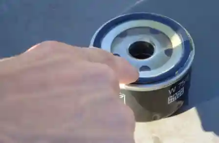 Как заменить масло и фильтр в двигателе