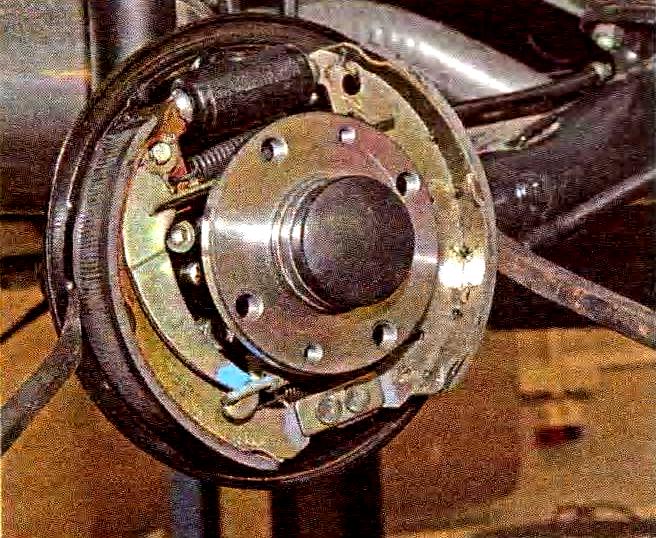 Конструкция + ремонт тормозных механизмов задних колес Лада Калина