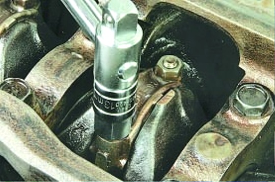 Ремонт шатуннопоршневой группы двигателя автомобиля KIA RIO 3
