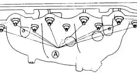 Установите выпускной коллектор и обводную трубу охлаждающей жидкости и закрепите их болтами