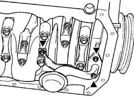 Установите маслозаборник с сетчатым фильтром и новой прокладкой и закрепите болтами