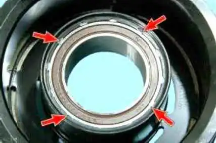 So tauschen Sie das Riemenscheibenlager und die Kupplung des Lada Largus-Klimakompressors aus So tauschen Sie das Riemenscheibenlager und aus die Kupplung des Lada Largus Klimakompressors