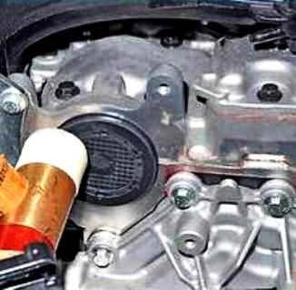 Replacing the timing belt of the K4M engine of the Lada Largus car