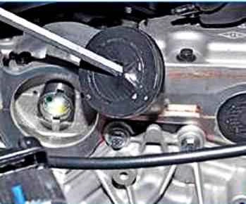 Replacing the timing belt of the K4M engine of the Lada Largus car