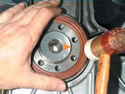 Заміна сальників колінчастого валу двигуна К7М