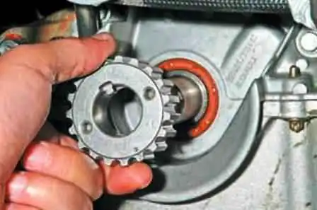 Заміна сальників колінчастого валу двигуна К7М