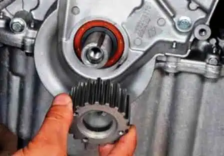 Заміна сальників колінчастого валу двигуна К7М