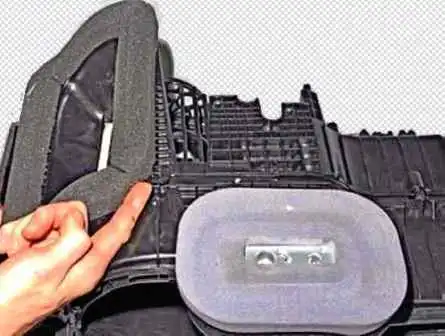 How to remove and clean the Lada Largus air conditioner evaporator How to remove and clean the Lada Largus air conditioner evaporator