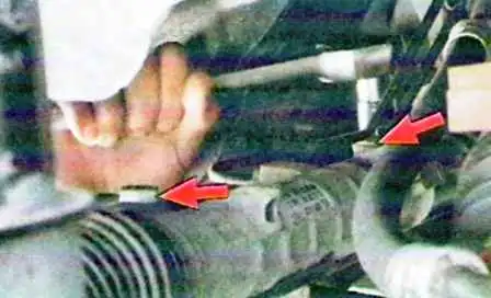 Зняття та встановлення підрамника передньої підвіски автомобіля Лада Ларгус