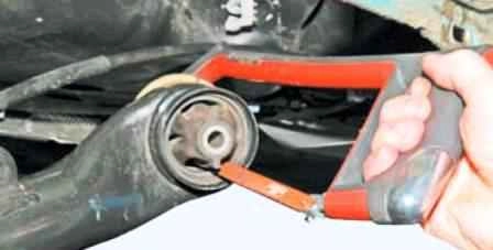 Reemplazo del silent block del brazo de viga del automóvil Coche Lada Largus