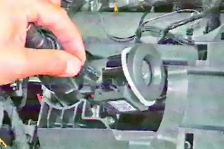 Как снять рулевую колонку автомобиля Лада Ларгус