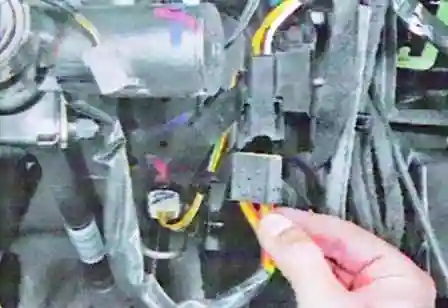 Как снять рулевую колонку автомобиля Лада Ларгус