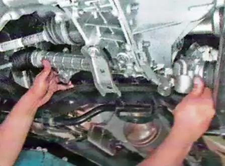 How to remove the steering gear of a Lada Largus How to remove a steering gear of a Lada Largus
