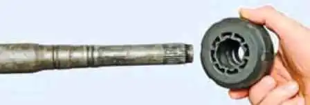 Как заменить чехлы приводных валов колес Лада Ларгус