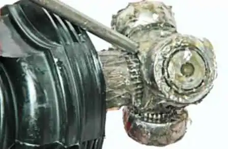 Как заменить чехлы приводных валов колес Лада Ларгус