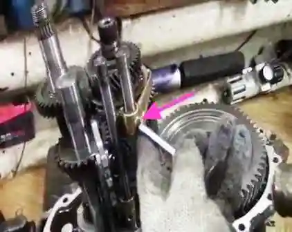 Разборка коробки передач JH3