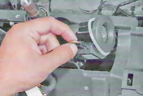 Снятие и установка рулевой колонки автомобиля Лада Ларгус