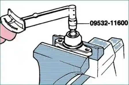 Замена рычагов передней подвески Киа Магентис