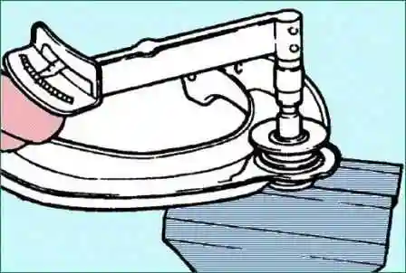 Замена рычагов передней подвески Киа Магентис