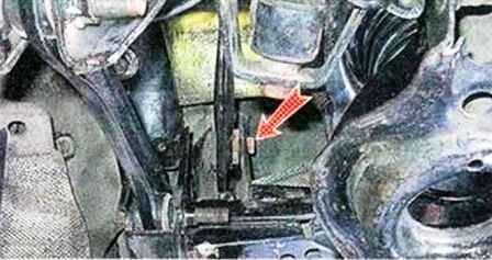 Reemplazo del brazo superior del Mazda 3