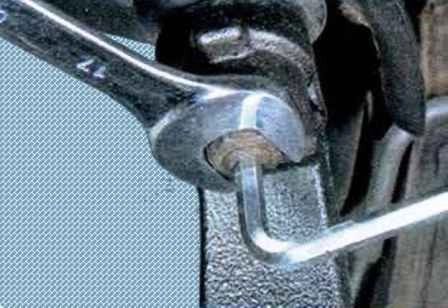 Mazda 3 upper arm replacement