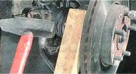 Reemplazo del disco de freno delantero Mazda 3