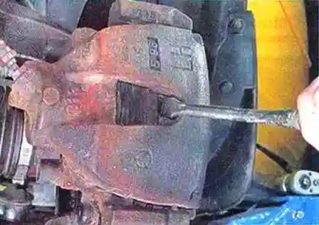 Reemplazo de almohadilla delantera Mazda 3