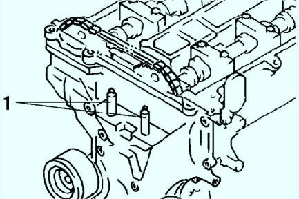 Резьбовая (сварочная) шпилька кронштейна опоры двигателя №3
