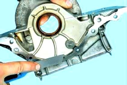 How to replace the Renault Megan 2 oil pump drive