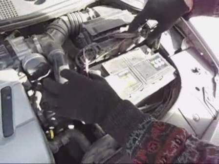 How to remove the electronic control unit of a Renault Megan-2