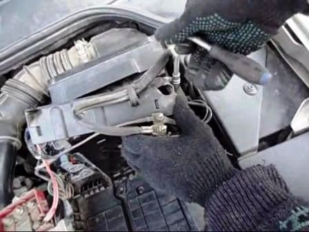 Replacing sensors Renault Megan 2