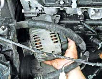 Руководство по разборке шарового крана в Renault Megane 2 и замене термостата на моделях Renault Megane 1, 2 и 3