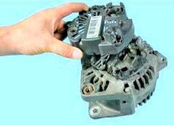 Renault Megane-2 alternator repair