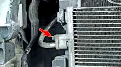 Reemplazo del condensador de un Renault Megane 2