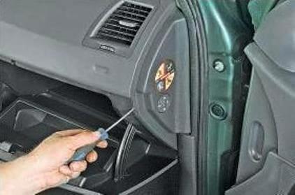 Reemplazo del filtro de ventilación de cabina Renault Megane 2
