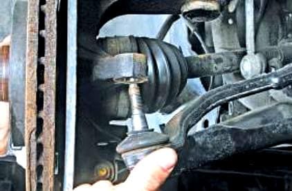 How to replace Renault Megane 2 tie rod ends