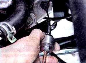 Adjusting the Renault Megane 2 clutch drive