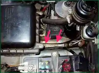 Заміна повітряного фільтра двигуна Niva Chevrolet