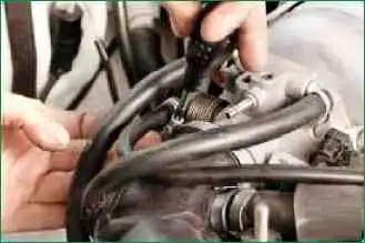 Как заменить прокладку крышки ГБЦ Niva Chevrolet